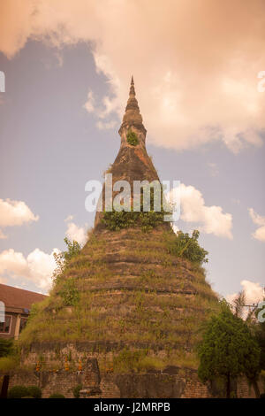 Il Nam Phu o che Dam Stupa nella città di Vientiane in Laos in southeastasia. Foto Stock