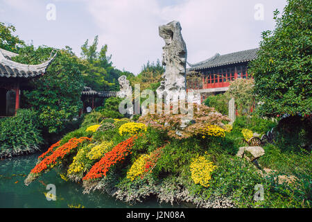 Hangzhou, Cina, 2016, Street View. Città, strade, il lago e la natura. Si tratta di una foto di viaggio, quando ho a piedi intorno a città. Foto Stock