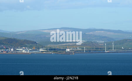 Entrata al porto di Swansea che mostra la posizione proposta della laguna di marea come visto dalla collina di Mumbles Foto Stock