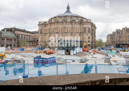 Foto: Bristo Square, McEwan Hall ristrutturato Foto Stock