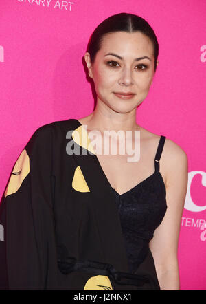 Los Angeles, California, USA. 29 apr, 2017. Cina Chow 91 arriva al 2017 MOCA Gala a til Geffen Contemporary al MOCA di Los Angeles. Aprile 29, 2017. Credito: Tsuni / USA/Alamy Live News Foto Stock