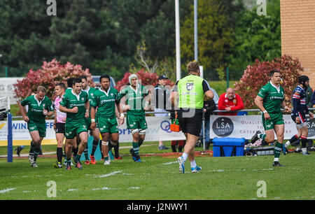 Doncaster, Regno Unito. 30 apr, 2017. London Irish celebrare la seconda prova. Doncaster Knights v London Irish nel Green King IPA Campionato Play Off prima gamba al parco del castello, 30/04/2017 KO 2:45pm. Credito: Stephen Buckley/Alamy Live News Foto Stock