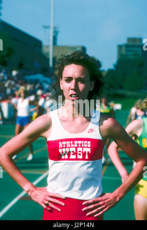 Mary Decker competere nel 1982 USA /Moble via e campionati di campo Foto Stock