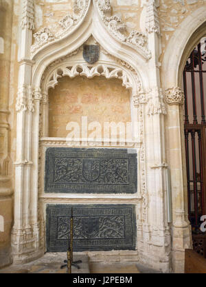 Capilla nobiliaria en los laterales de la Iglesia de El Monasterio de Santa María de El Parral (jerónimos), mandado construir por Enrique IV. Segovia, Foto Stock