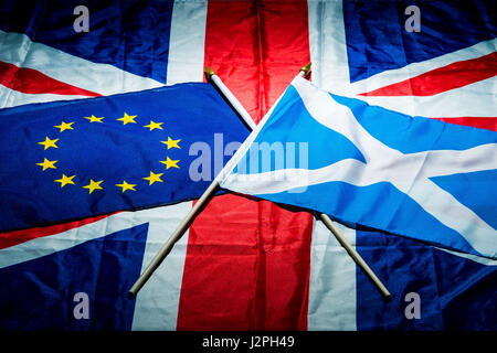 Union Jack, European Union Flag, Euro, UK, Sallire, Referendum europeo Foto Stock