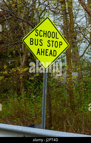 Scuola bus spia stop cartello stradale USA entroterra rurale Foto Stock