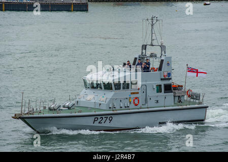 HMS Blazer (P279) a Portsmouth, nel Regno Unito il 24 aprile 2017. Foto Stock
