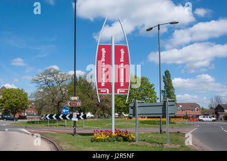 "Benvenuti a Slough' firmare su Bath Road (A4), Slough, Berkshire, Inghilterra, Regno Unito Foto Stock