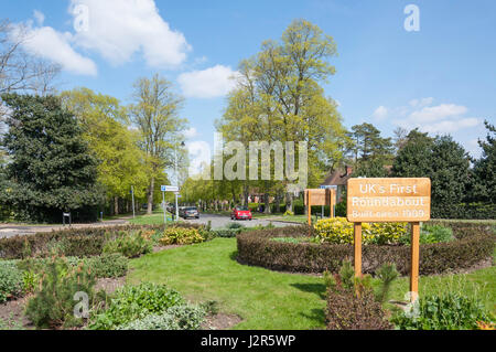 Regno Unito la prima rotatoria (1909), Broadway, Letchworth Garden City Hertfordshire, England, Regno Unito Foto Stock