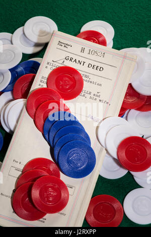 Gioco di Poker chips scommesse e andando Foto Stock