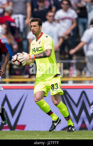 Bologna, Italia. 30 apr, 2017. Antonio Mirante (Bologna) Calcio/Calcetto : Italiano 'Serie A' match tra Bologna FC Udinese 4-0 a Stadio Renato Dall'Ara di Bologna, in Italia . Credito: Maurizio Borsari/AFLO/Alamy Live News Foto Stock