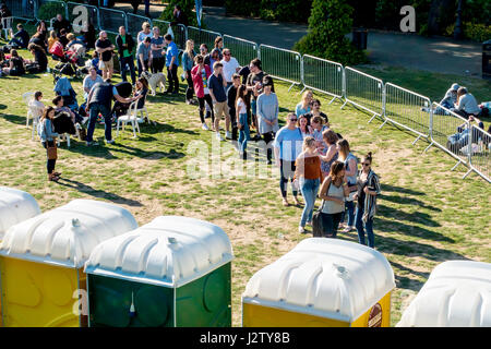 Coda per il Gabinetto Music Festival Dane John Gardens Canterbury Foto Stock