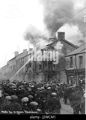 Aberdare co-operativa incendio del negozio, 11 maggio 1919 Foto Stock