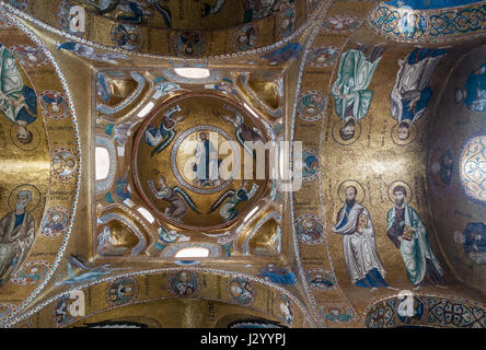 PALERMO, Italia - 7 Settembre 2015: soffitto della famosa chiesa di Santa Maria dell'Ammiraglio, comunemente chiamato la Martorana a Palermo, sicilia, Ita Foto Stock