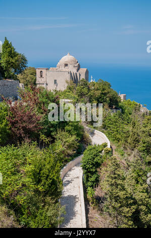 La Chiesa di San Giovanni Battista in Erice, provincia di Trapani in Sicilia, Italia Foto Stock