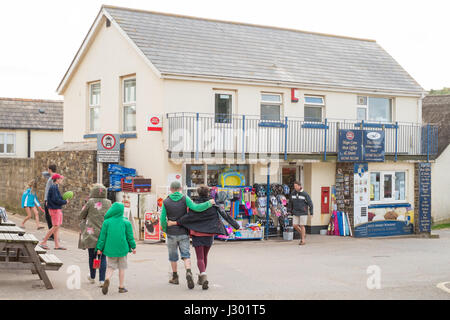 Il villaggio di post office a Hope Cove, Devon , in Inghilterra, Regno Unito Foto Stock