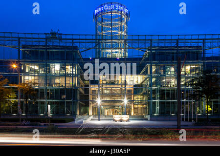 Germania, Colonia, Neven-DuMont edificio del DuMont-Schauberg casa editrice al Amsterdamer Street. Foto Stock