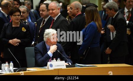 Bruxelles, Belgio. 29 apr, 2017. Unione europea Capo negoziatore Brexit Michel Barnier durante il vertice Ue di Bruxelles il Sabato, 29 aprile 2017. Credito: Jakub Dospiva/CTK foto/Alamy Live News Foto Stock