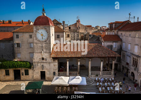 Vista aerea di San Sebastian chiesa nel centro di Trogir, Dalmazia, Croazia Foto Stock