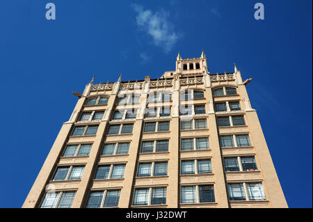 Primo grattacielo in western North Carolina, la Jackson edificio è alto 15 piani con una torre di osservazione. Lo stile è Neo-Gothin con grottesche ex Foto Stock