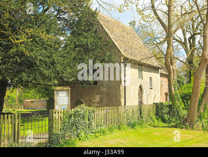 Santa Maria Vergine, Chiesa sassone, Alton Barnes, Wiltshire, Inghilterra, Regno Unito Foto Stock