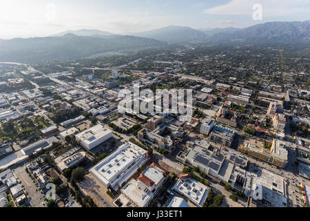 Vista aerea di Pasadena nella Contea di Los Angeles, California. Foto Stock