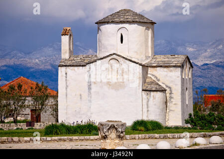 Piccola cattedrale della città di Nin, Dalmazia, Croazia Foto Stock