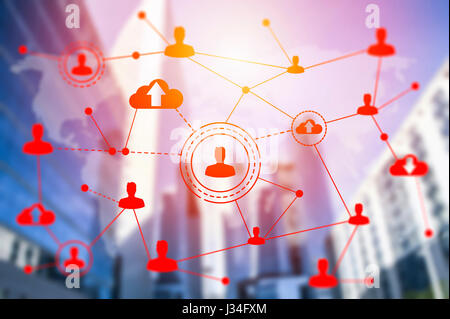 Social networking tecnologie su grattacieli. Social media concept Foto Stock