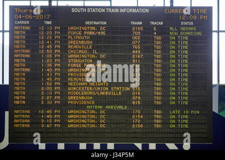 Scheda di partenza alla stazione sud Boston Massachusetts, Stati Uniti, STATI UNITI D'AMERICA, Foto Stock