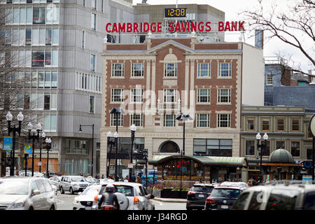 Cambridge Savings Bank segno Harvard University , Camebridge,, Boston, Massachusetts, Stati Uniti, STATI UNITI D'AMERICA, Foto Stock