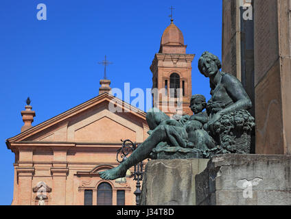 Memorial presso la Piazza unita e la chiesa abbaziale di Santo Stefano in der Stadt Novellara, Novellara, Provincia di Reggio Emilia, Emilia-Romagna, ho Foto Stock