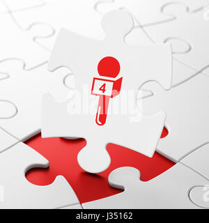 News concept: Microfono su Sfondo puzzle Foto Stock