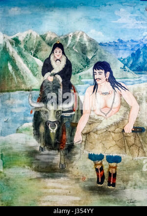 Pittura murale, Chonor House Hotel, McLeodGanj, Dharamshala, Himachal Pradesh, India. Tradizionale stile di vita Tibetano: yak herder con la moglie e il bambino Foto Stock