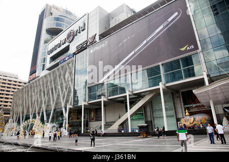 Il Central World complesso per lo shopping a Bangkok - Thailandia Foto Stock