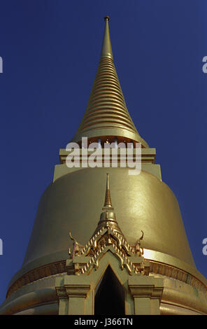 Phra Si Ratana Chedi, il Grand Palace, Bangkok, Thailandia Foto Stock