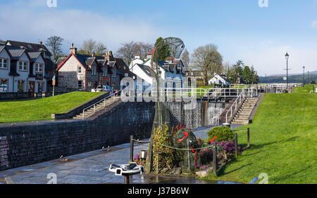 Nessie a Fort Augustus serrature, Caledonian Canal, Highlands, Scotland, Regno Unito. Foto Stock