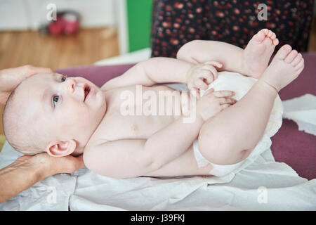 Osteopatia neonato Foto Stock