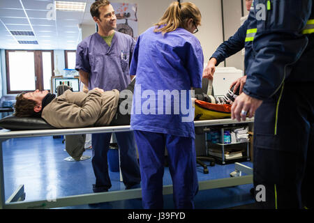 MEDICO DI MONTAGNA Foto Stock