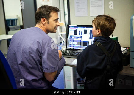 MEDICO DI MONTAGNA Foto Stock