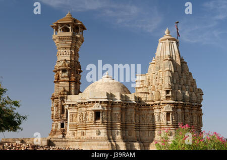 Beautifoul Fort Chittor Chittor in India. Il Rajasthan. Kirti Stambha Foto Stock