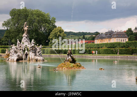 Schlosspark Veithoechheim, ehemalige Sommerresidenz der Fuerstbischoefe von Wuerzburg, Veitshoechheim, Unterfranken, Bayern, Deutschland Foto Stock