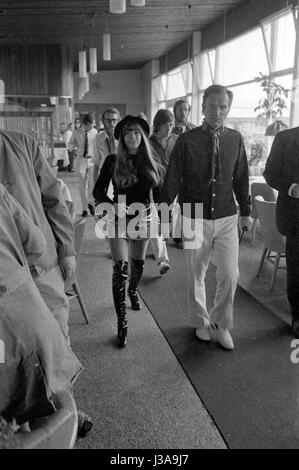 Hugh Hefner e il suo ex compagno di Monaco di Baviera, 1970 Foto Stock