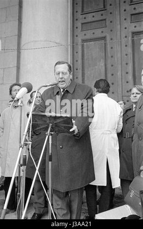 Dimostrazione di medici assistenti sul Koenigsplatz a Monaco di Baviera, 1970 Foto Stock