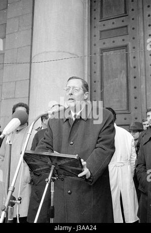 Dimostrazione di medici assistenti sul Koenigsplatz a Monaco di Baviera, 1970 Foto Stock