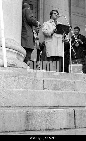 Dimostrazione di medici assistenti sul Koenigsplatz a Monaco di Baviera, 1970 Foto Stock