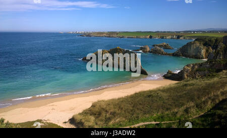 Il paesaggio della spiaggia di Mexota in Tapia de Casariego, Asturias - Spagna Foto Stock