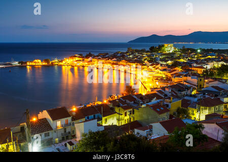 Pittoresca città Pythagorio sull isola di Samos, Grecia. Foto Stock