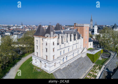 Francia, Pirenei Atlantiques, Bearn, Pau, castello del XIV secolo, luogo di nascita del re Enrico IV. Foto Stock