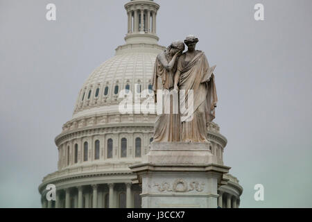 Statua di dolore e la storia del monumento di pace presso il Campidoglio US terreni edificabili - Washington DC, Stati Uniti d'America Foto Stock