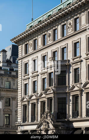 Costruzione di architettura di Lower Regent Street, StJames's, London, England, Regno Unito Foto Stock